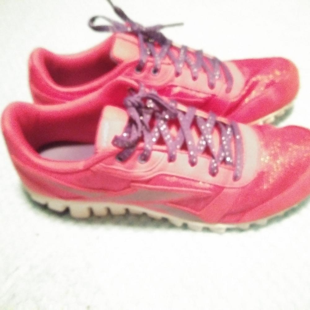 Reebok size 7 shoes